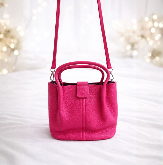 Elegant Black Quilted Sling Bag for Women