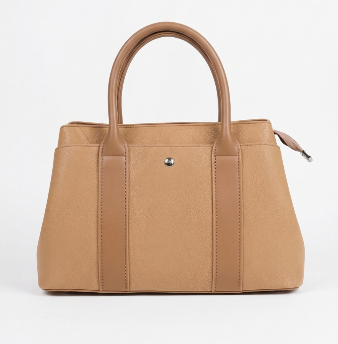 Elegant Tan Leather Shoulder Bag