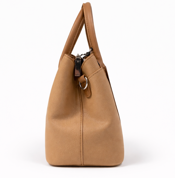 Elegant Tan Leather Shoulder Bag